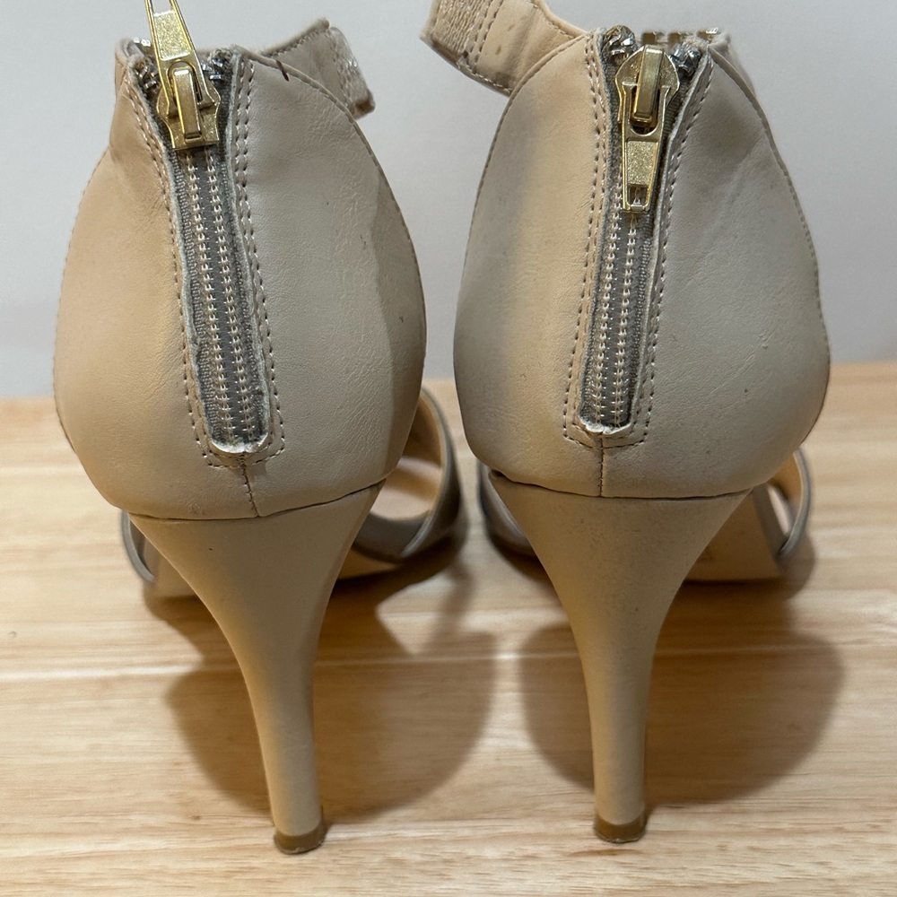 EUC - New York & Co. Adriana Shoes - Picture 2 of 5